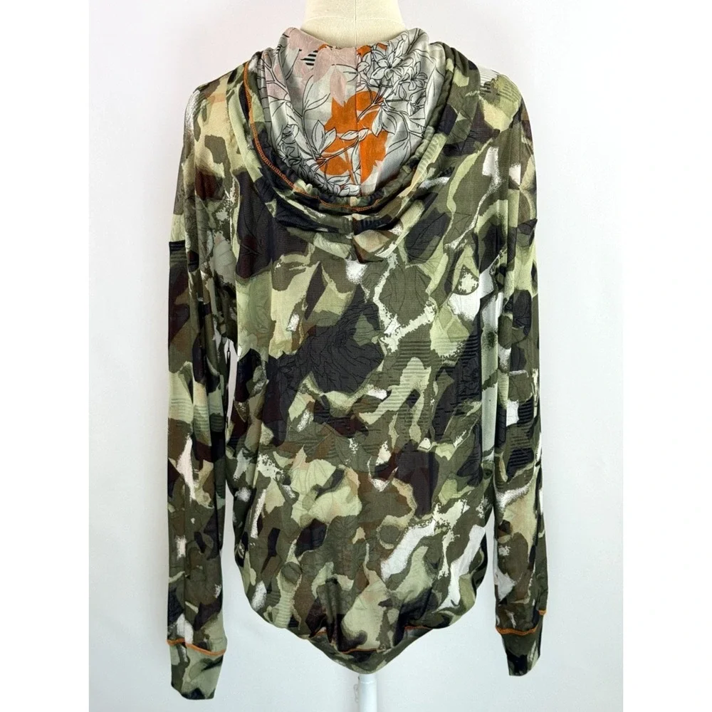 Petit Pois by Viviana G Women Camouflage Double Print Reversible Hoodie Small